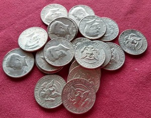 lot 42 image: (20) Kennedy Half Dollars