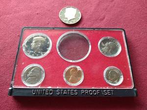 lot 73 image: Miscellaneous Proof Coins