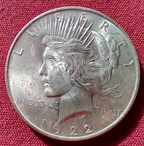 lot 77 image: Nice 1922 Peace Dollar