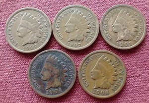 lot 100 image: (5) Indian Pennies