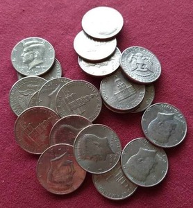 lot 101 image: (20) Kennedy Half Dollars