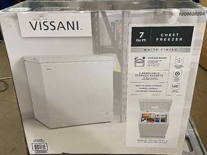 Vissani 7 Cu. Ft. Chest Freezer with White Finish and Removable Baskets