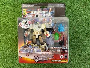 lot 6 image: Transformers Ghostbusters Ectotron Ecto-1