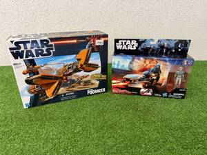 lot 12 image: Star Wars Sebulbas Podracer & Imperial Speeder