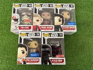 lot 14 image: Funko POP Star Wars - 5 Different