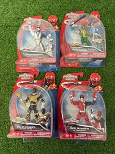lot 29 image: Power Rangers Megaforce Figures