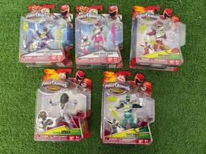 lot 34 image: Power Rangers Dino Charge Figures