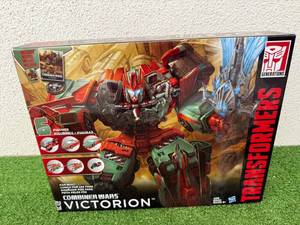 lot 50 image: Transformers Combiner Wars Victorion