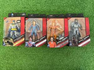 lot 60 image: DC Comics Figures
