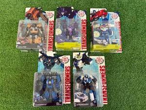 lot 66 image: Transformers