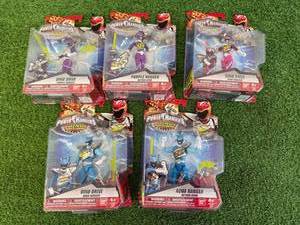 lot 92 image: Power Rangers Dino Supercharge Figures