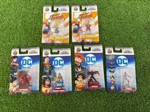 lot 96 image: Nano Metalfigs DC & Street Fighter