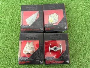 lot 149 image: Star Wars The Black Series Titanium Series