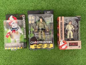 lot 158 image: Mixed Lot Ghostbusters Figures