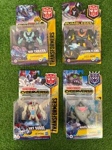 lot 170 image: Transformers Cyberverse