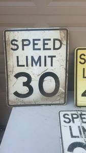 lot 376 image: Vintage Reflective Metal Speed Limit 30 Sign
