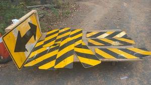 lot 387 image: Lot of  Industrial Road Safety Sign Panels