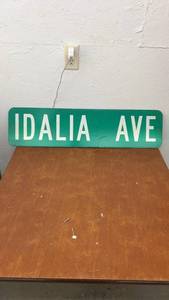 lot 863 image: Vintage Idalia Ave Street Sign