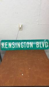 lot 864 image: Vintage Kensington Blvd Street Sign