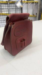 lot 926 image: Shooting Pouch