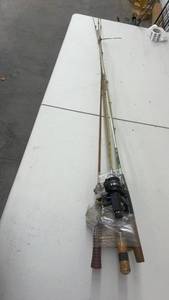 lot 934 image: Bundle of Assorted Fishing Rods with Reels