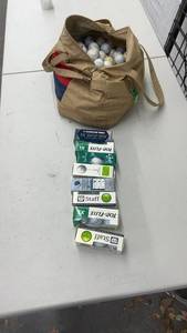 lot 945 image: Large Collection of Mixed Golf Balls with Carry Bag