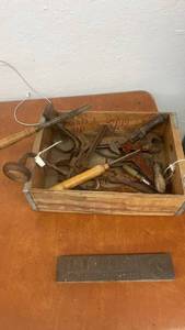 lot 958 image: Collection of Vintage Hand Tools in 7 Up Wooden Crate