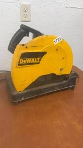 lot 1722 image: DeWalt DW870 Cut-Off Saw