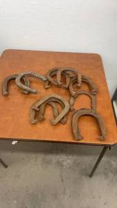 lot 1783 image: Collection of Assorted Vintage Metal Horseshoes