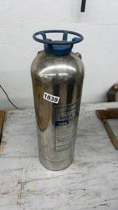 lot 1839 image: General Soda-Acid Fire Extinguisher Model S3.5B