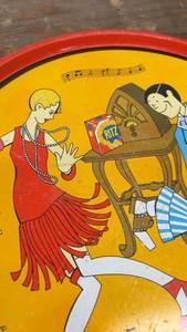 lot 1886 image: Vintage Ritz Crackers Advertising Tin Tray with Flapper Design