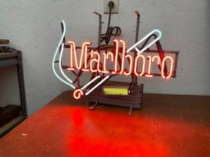 lot 1743 image: Vintage Marlboro Neon Advertising Sign
