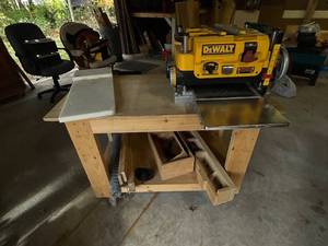 lot 1283 image: DeWalt DW735 13in Thickness Planer with Mobile Workbench and Extra Blades