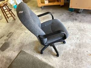 lot 1295 image: Gray Fabric Swivel Office Chair with Armrests