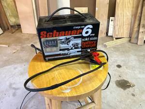 lot 1298 image: Schauer 6 Amp Solid State Battery Charger