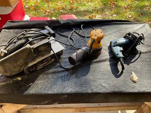 lot 1312 image: Lot of 3 Power Tools Craftsman Belt Sander, DeWalt Orbital Sander, Ryobi Drill