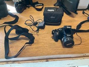 lot 1334 image: Nikon Coolpix P530 Digital Camera with 42x Zoom, Accessories and Case