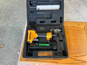 lot 1358 image: Bostitch Pneumatic Brad Nailer with Case and Nails