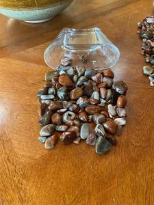 lot 1376 image: Collection of Polished Agate Stones Assorted Colors