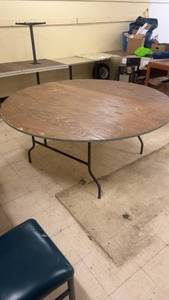 lot 308 image: Large Round Folding Banquet Table with Metal Legs