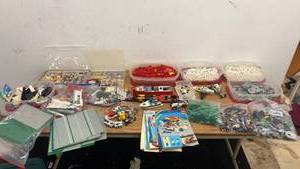 lot 343 image: Large Collection of Vintage LEGO Bricks, Sets, Baseplates, and Manuals
