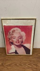 lot 385 image: Framed Marilyn Monroe Poster Print