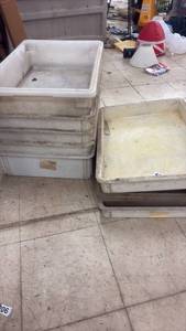 lot 413 image: Set of Commercial Plastic Food Service Bins and Trays