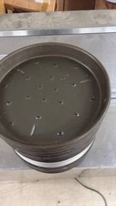 lot 423 image: Set of Ten 12 Inch Heavy Duty Deep Dish Pizza Pans