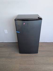 lot 59 image: NEW MIDEA MINI FRIDGEFREEZER COMBO