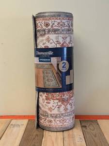lot 77 image: NEW THOMASVILLE GERTMENIAN COMFORT MAT SET 2PC. SET