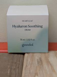 lot 150 image: HEARTLEAF HYALURON SOOTHING CREAM