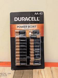 lot 158 image: DURACELL AA BATTERIES 40PK.