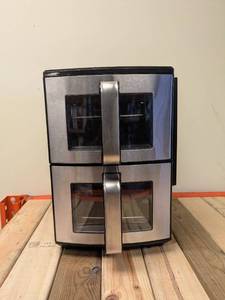 lot 185 image: GOURMIA DOUBLE DOOR AIR FRYER
