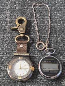 lot 17 image: Vintage NAVARTIS Watch and TEKPOHNKA Watch.